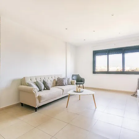 Blue & White House Apartment Vecindario (Gran Canaria)